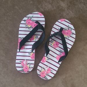 Playful Pink and Black Flamingo Sandals for Summer